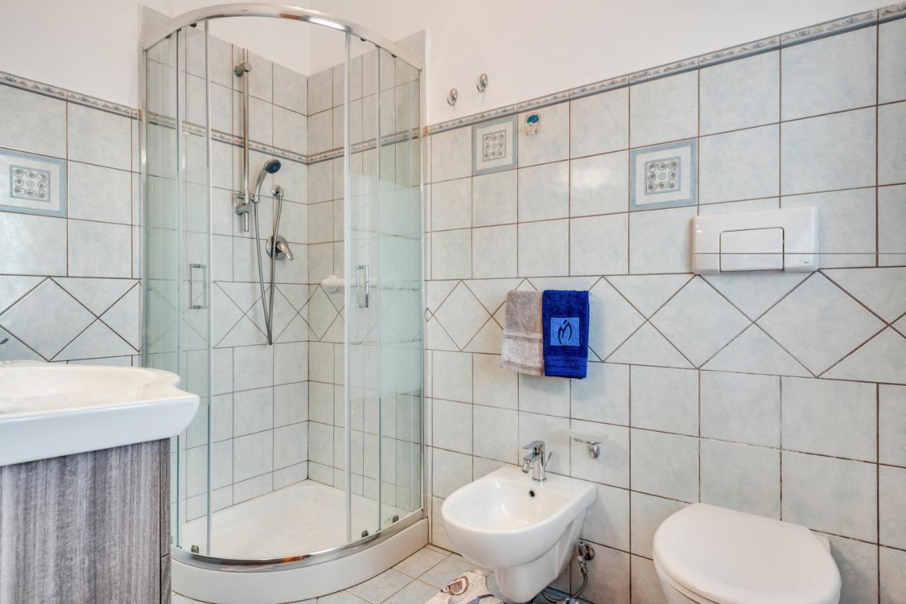 Roomy And Bright Apartment With Balconies X6 Catania Eksteriør bilde